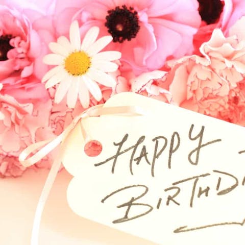 What to Say in a Birthday Card: A Practical Guide - Flora Queen