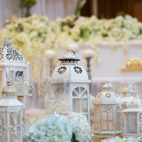 How to Send Flowers to a Funeral? - Flora Queen