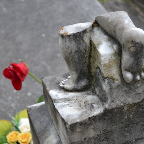 Children’s Funeral Flowers - Flora Queen