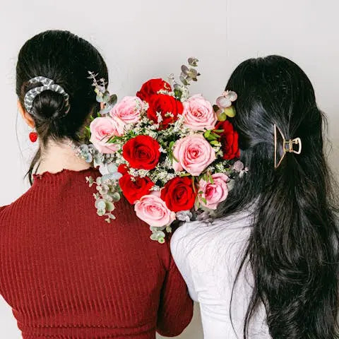 The-Best-Gifts-for-Singles-Day-Ideas-for-Personalized-Gifts Flora Queen