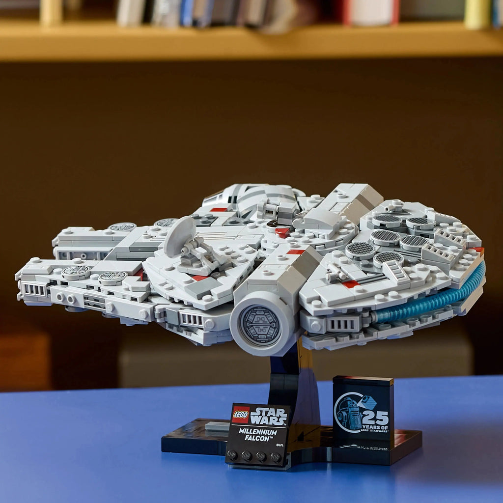 LEGO Star Wars Millennium Falcon Experience Flora Queen Flora Queen